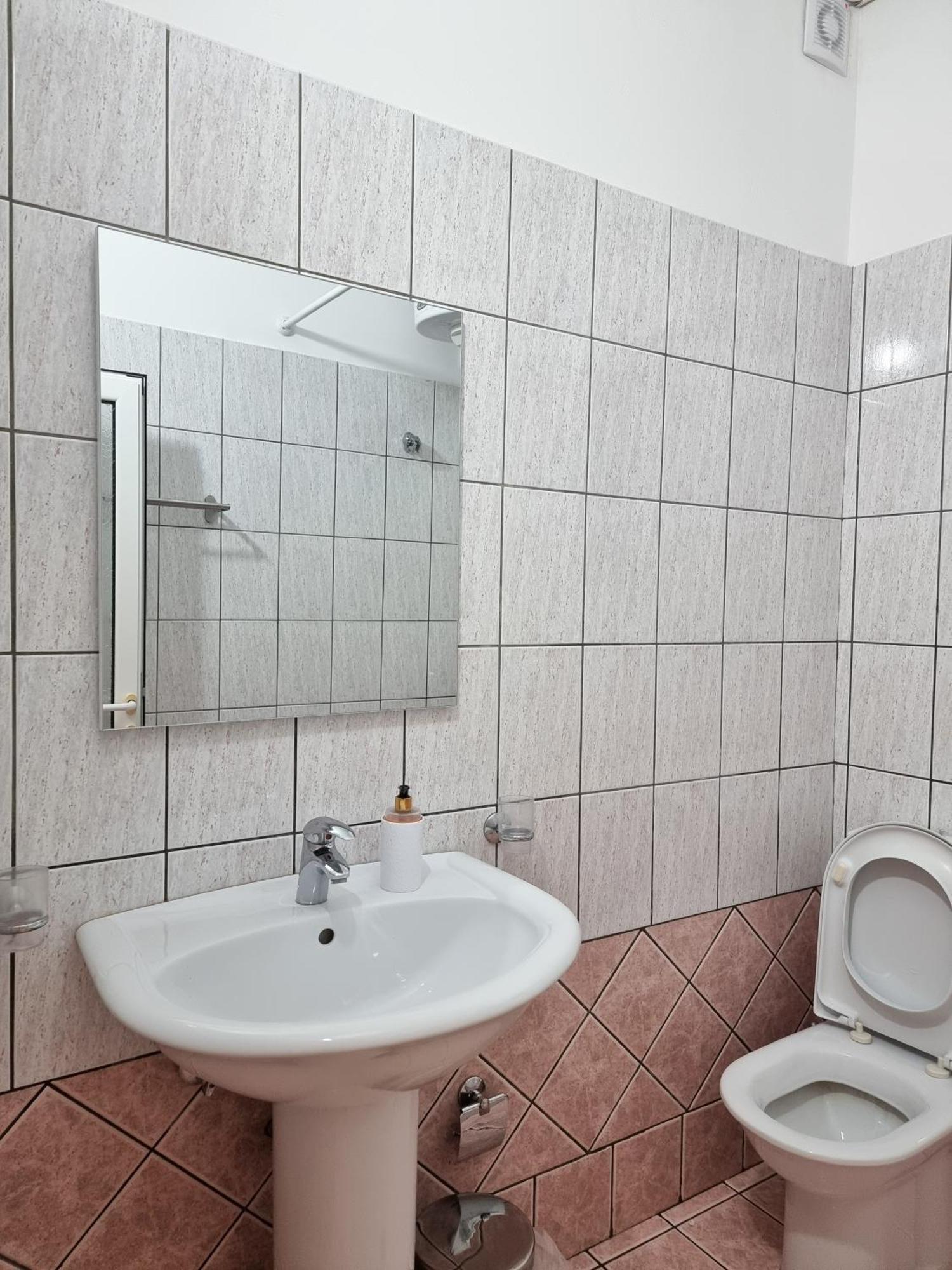 Arte Apartment Sarandë Exteriör bild